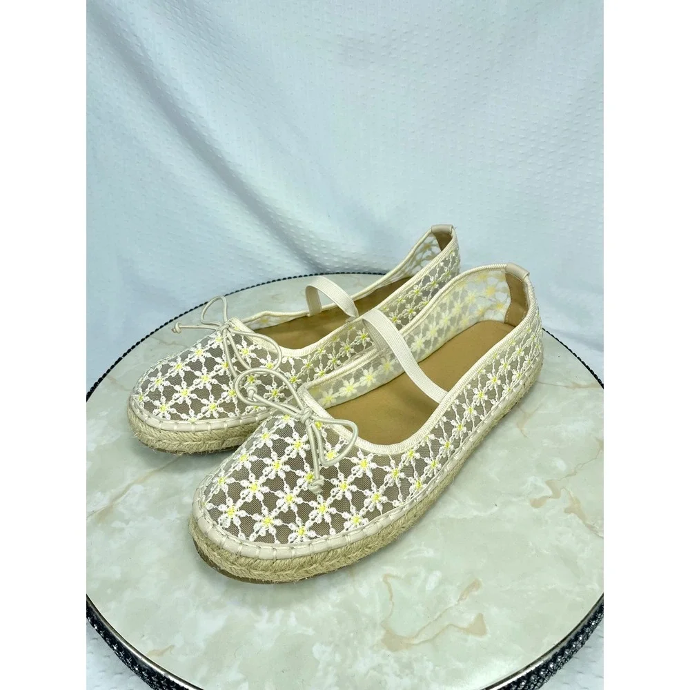 Madden Girl Floral Lace Mesh Espadrille Mary Jane Flats Womens 8.5 Cream Ballet